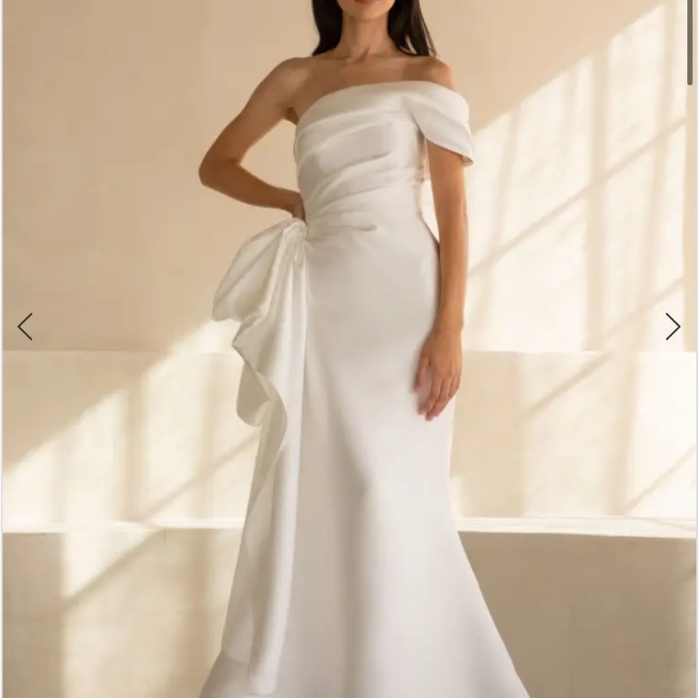 NEWHITE SIMONE WEDDING DRESS